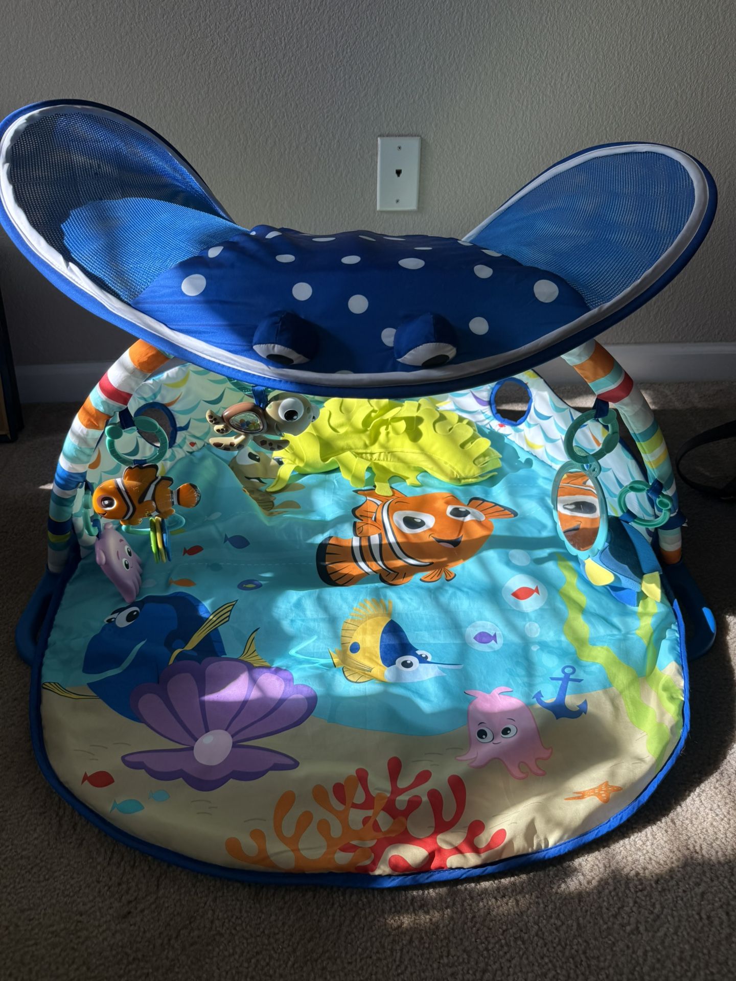 Bright Starts Disney Baby Finding Nemo Mr. Ray Ocean Lights & Music Gym, Ages Newborn +