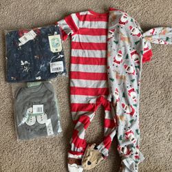 NWTs Unisex Holiday Outfits 
