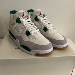 Air Jordan 4 SB Pine Green