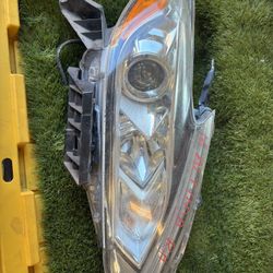 2016 Nissan Altima RH Side Headlight 