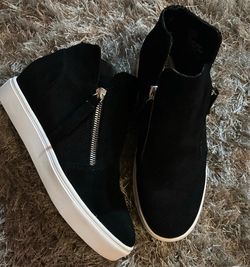 Women’s shoes