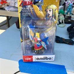 Zelda and Loftwing Amiibo