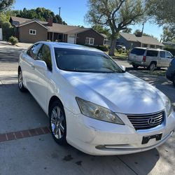 Lexus ES(contact info removed) Sedan