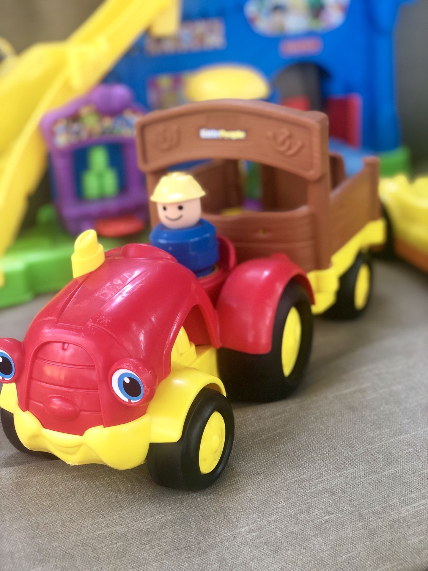Fisher-Price Little People Lot- Great Condition!