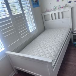 IKEA Hemnes Bed (Twin) With Slatted Bed Base and Mattress 