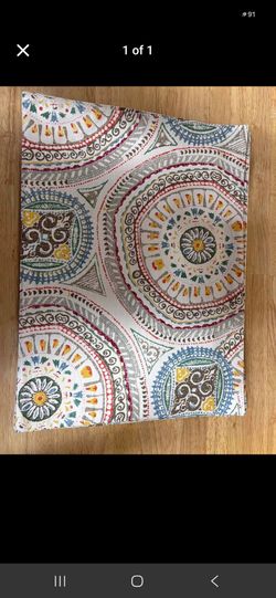 6 colorful placemats - never used