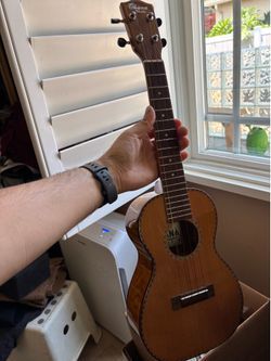Ohana CK-50wg concert ukulele
