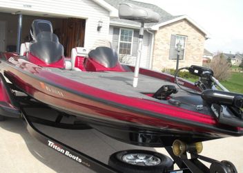 KING Triton Low price 2007 boat