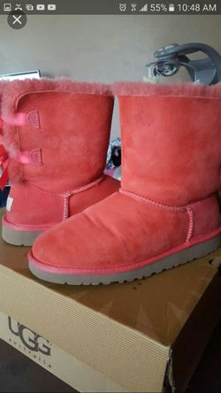 UGGS BOOTS SIZE 5 GIRLS