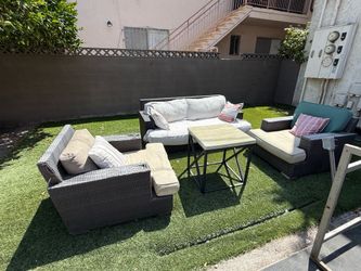 Restoration Hardware RH outdoor set usable but not good condition