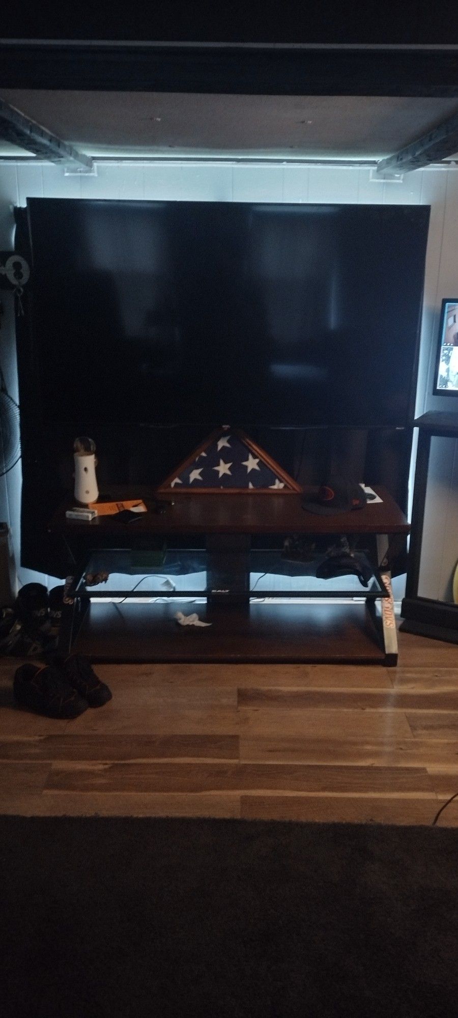 TV N Stand