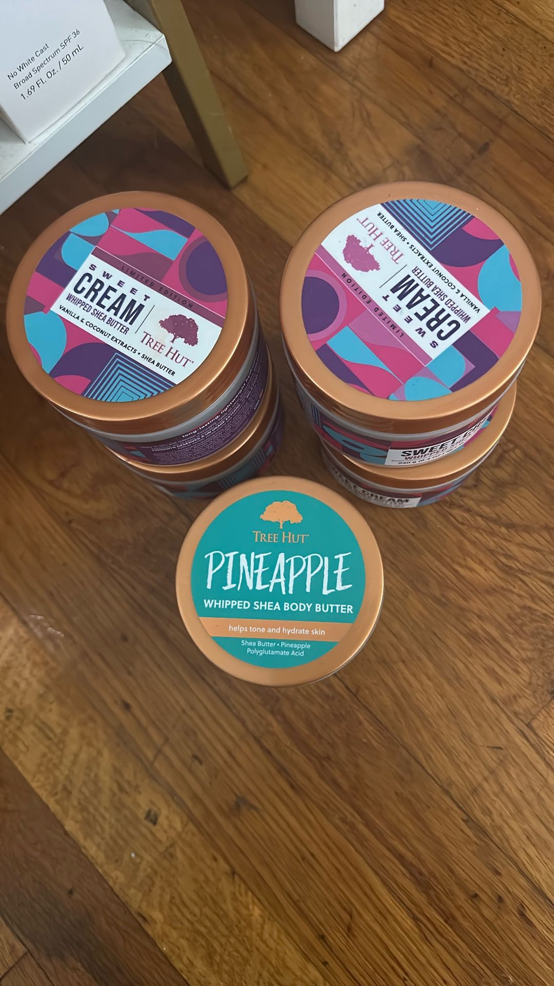 Tree hut, body butter