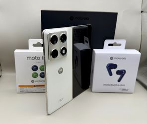 Motorola Fold 2026 512GB + Sealed Extras - $1799