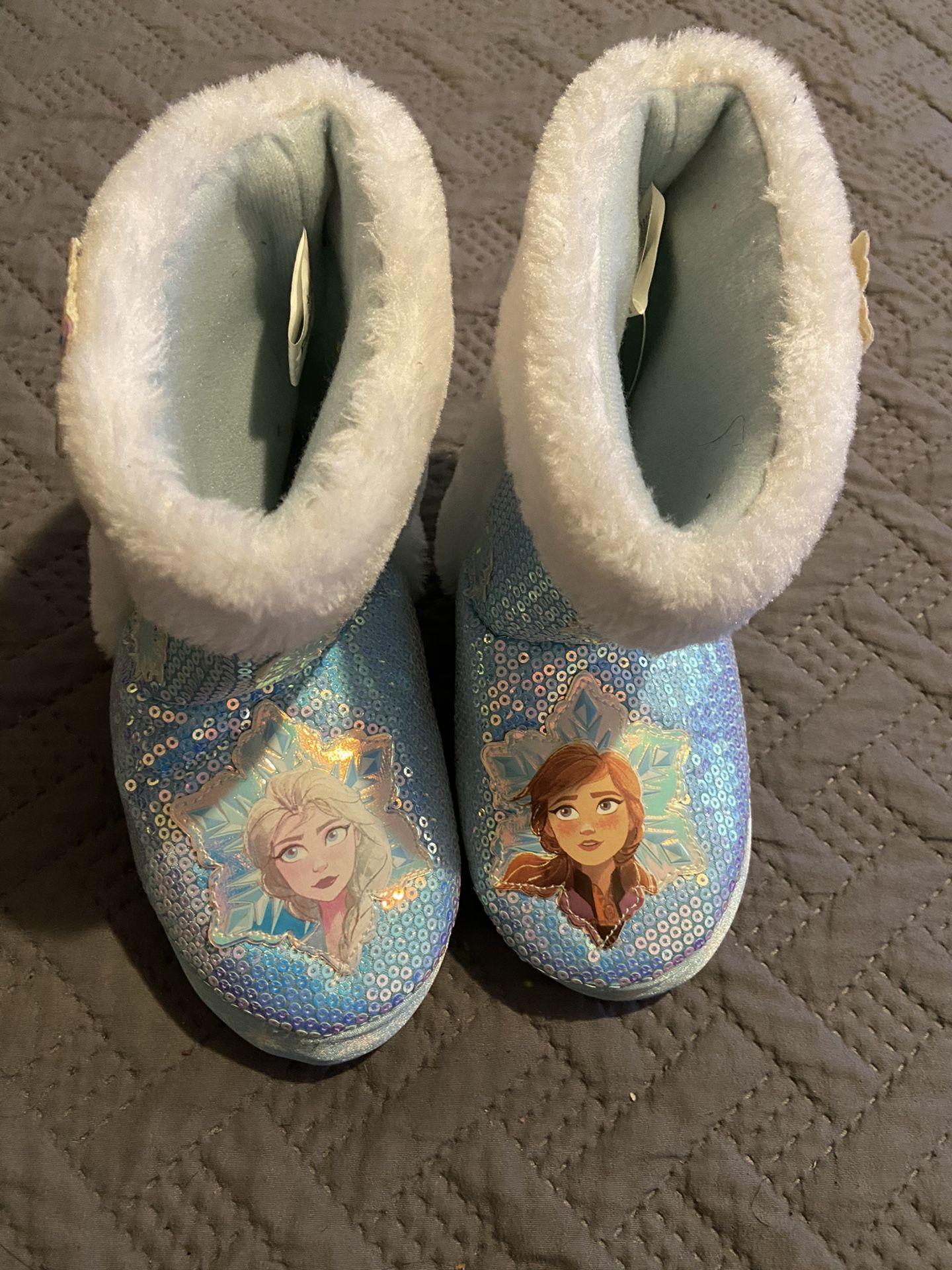 girl frozen slippers