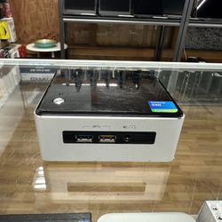 NUC Model NUC5i5RYH mini desktop computer core i5-5th gen 16GB RAM 2 hard drives (256GB SSD & 1TB HDD)