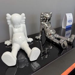 White Silver Sitting Kaws Art Sculpture 