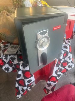 Honeywell safe