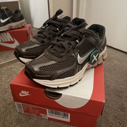 nike vomero 5 baroque brown shoes womens size 6.5