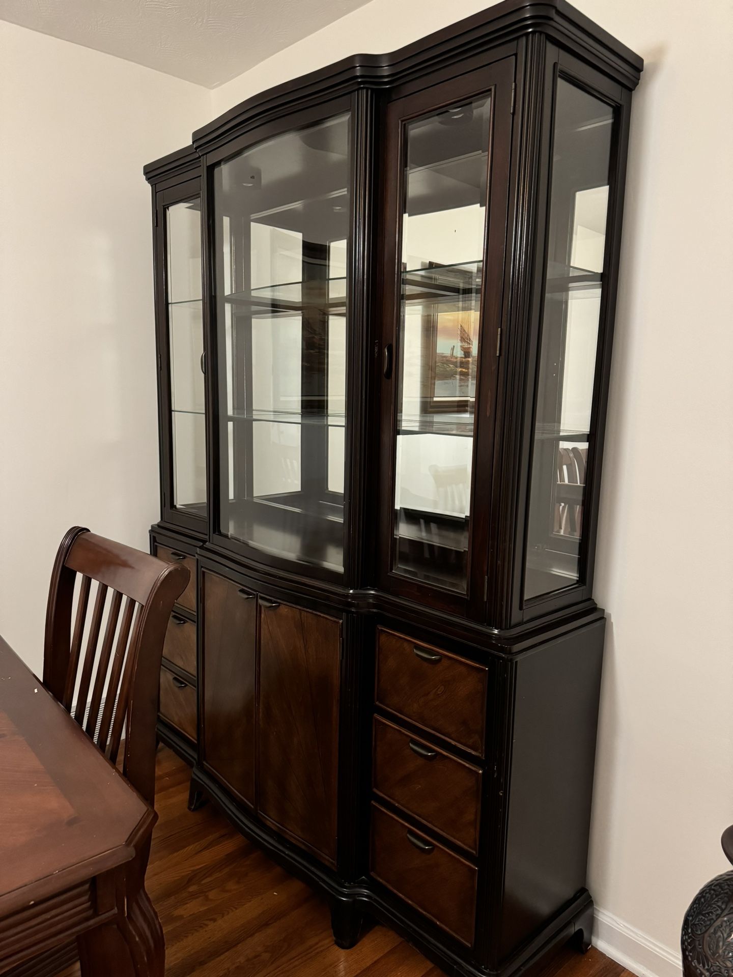 China Glass And Mirror Cabinet