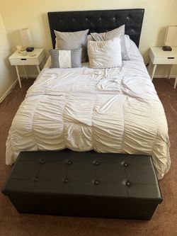 Bedroom set
