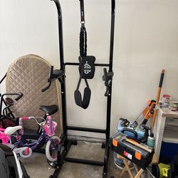 Brand new pull up bar tower