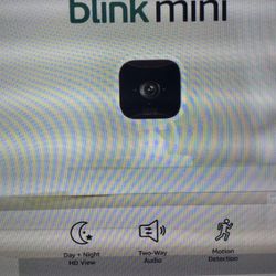 4 MINI BLINK CAMERAS  COMPACT INDOOR PLUG-IN SMART SECURITY CAMERAS 080P HD VIDEO, NIGHT VISION , MOTION DETECTION, TWO WAY AUDIO WORKS / ALEXA 