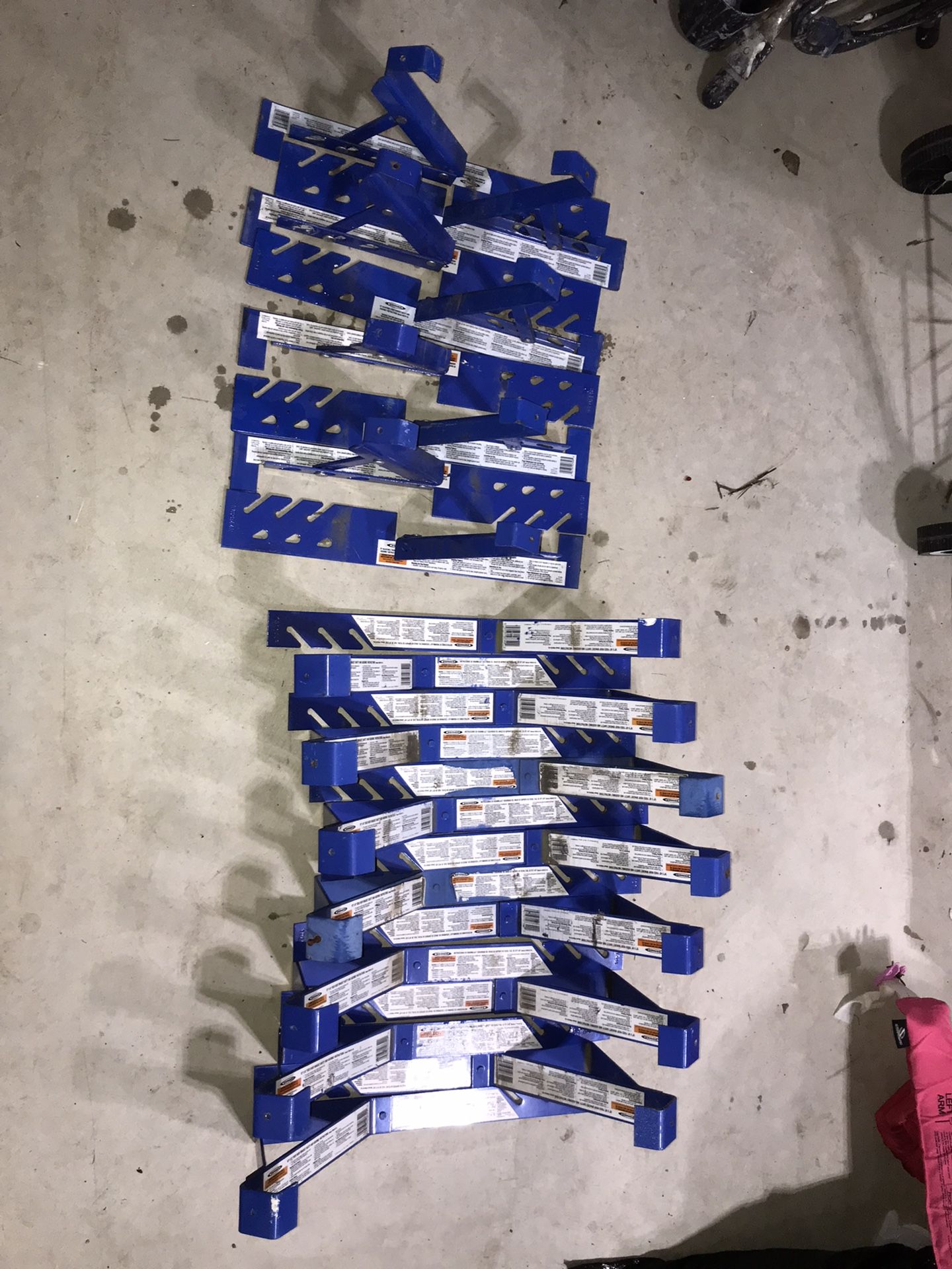 Werner Scaffold Roof Brackets