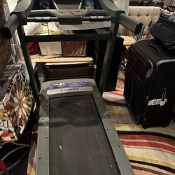 HORIZON T202 treadmill
