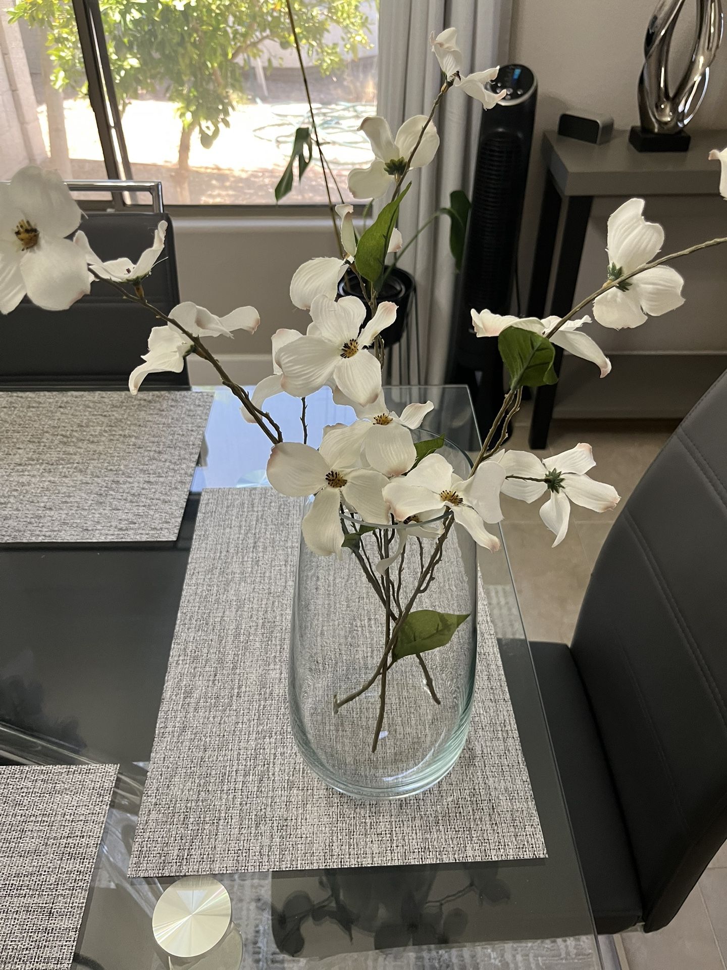 clear glass vase with fake flowers / home decor