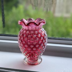 Collectable Fenton Cranberry Small Glass Vase With Ruffle Edge 