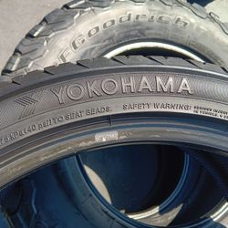 2 llantas 275 35 R19 Yokohama advan Sport a/s
