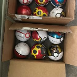 12 pokeballs