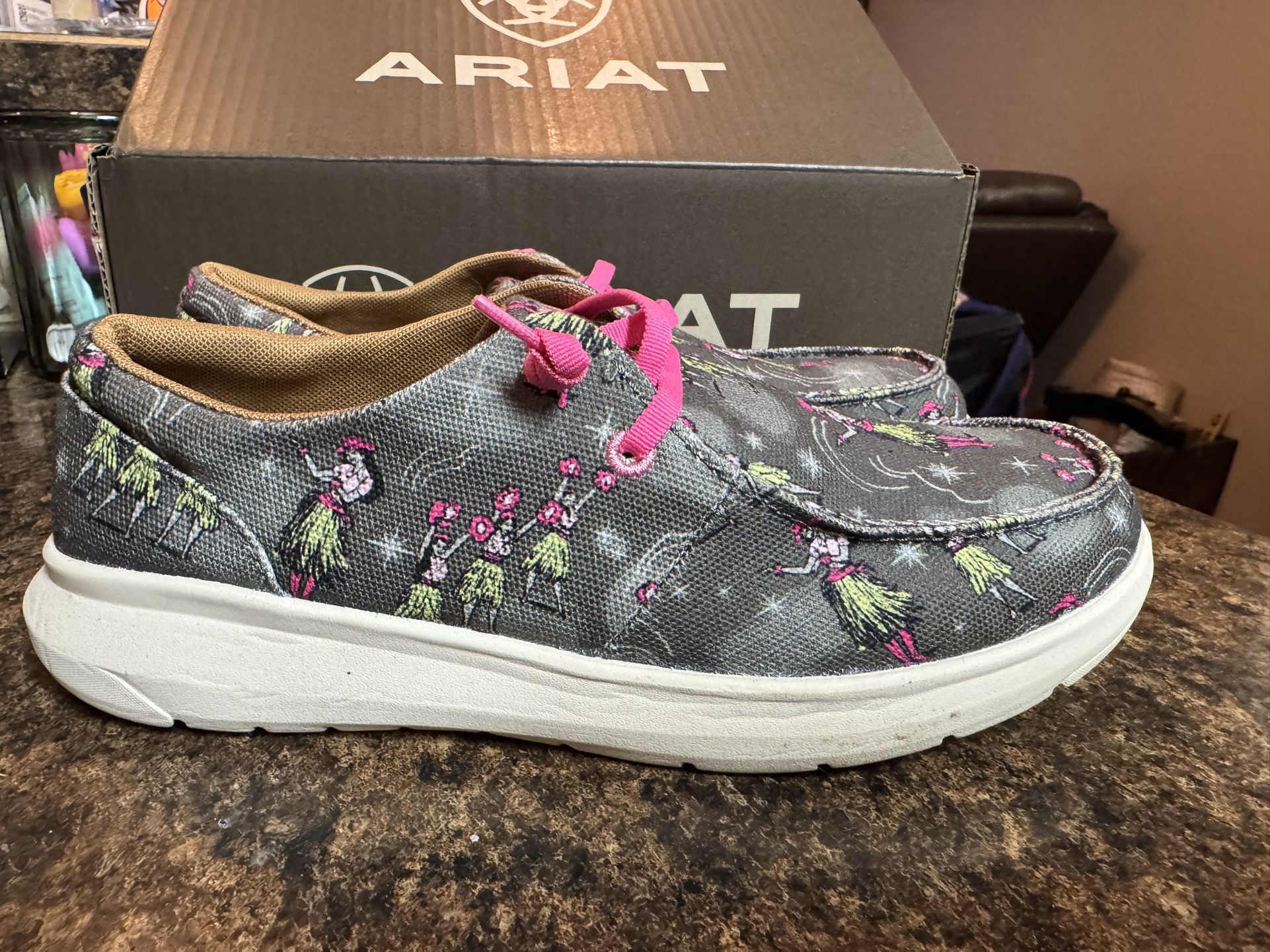 Ariat Hoola Girl Hawaiian Women’s Shoes