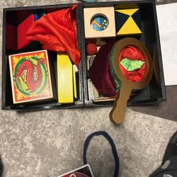 Melissa & Doug Deluxe Solid-Wood Magic Set With 10 Classic Tricks 