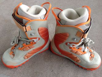 Salomon Kiana women's boots