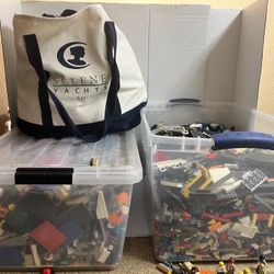 LEGOS WITH MEN AND UNOPENED BAGS 