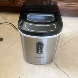 Frigidaire Ice Maker 