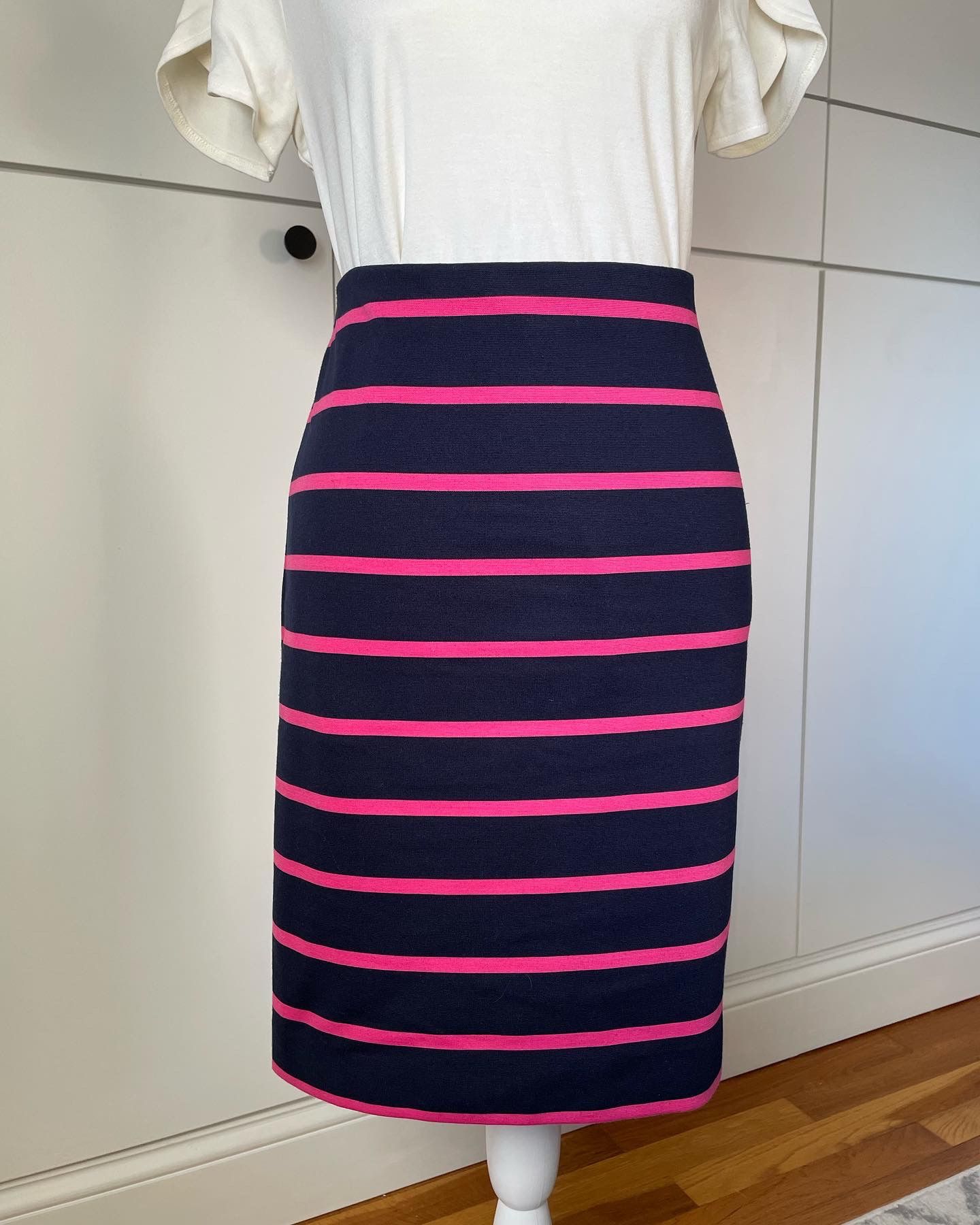 The Limited Navy & Pink Striped Pencil Skirt Size 0