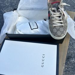 GUCCI SHOES 