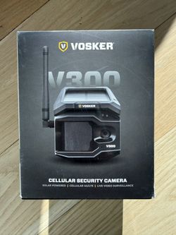 Vosker V300 4G-LTE Live View Security Autonomous Security Camera Black + Cage