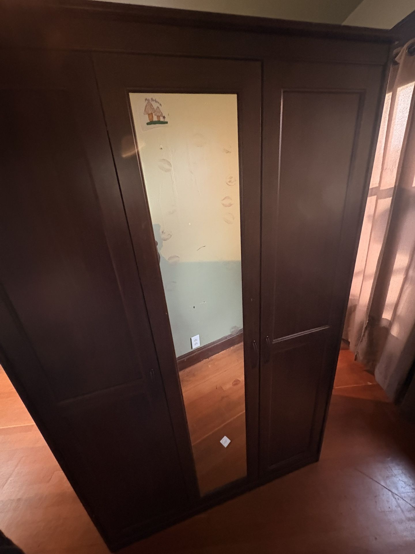 Armoire