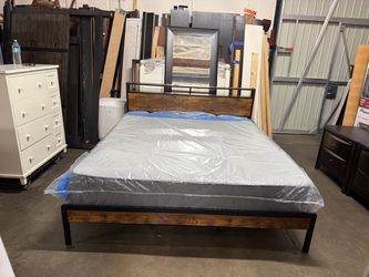 Cal king Metal Platform Bed Frame $380