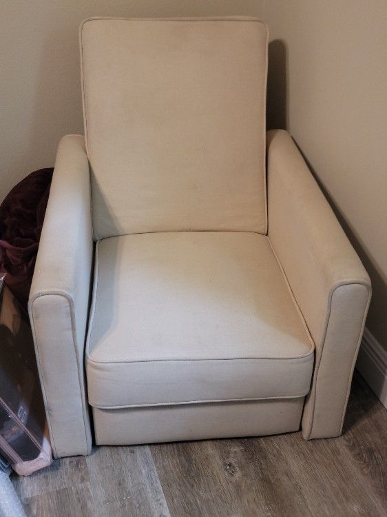 Cream Linen Small Recliner