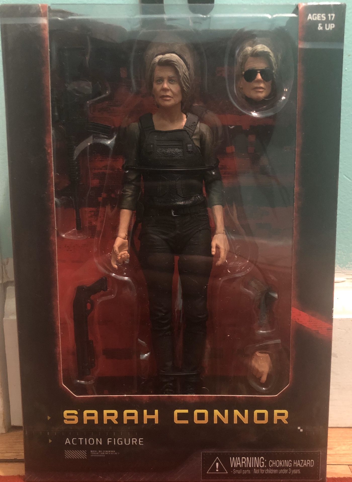 Terminator Dark Fate Sarah Connor Action Figure