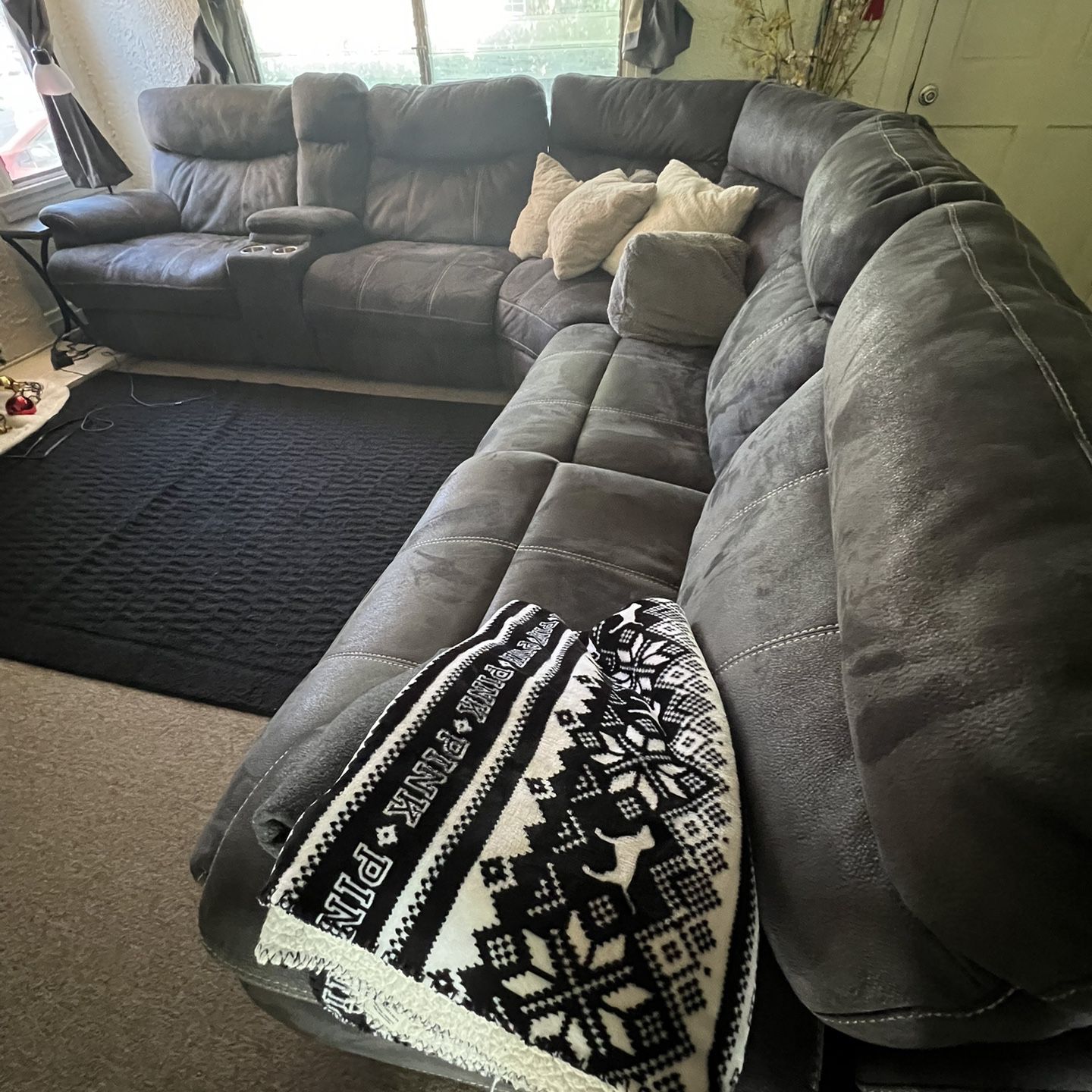 Sectional Couch/sofa
