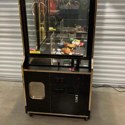 Claw Machines Arcade for Christmas! 🎅🎁🎄