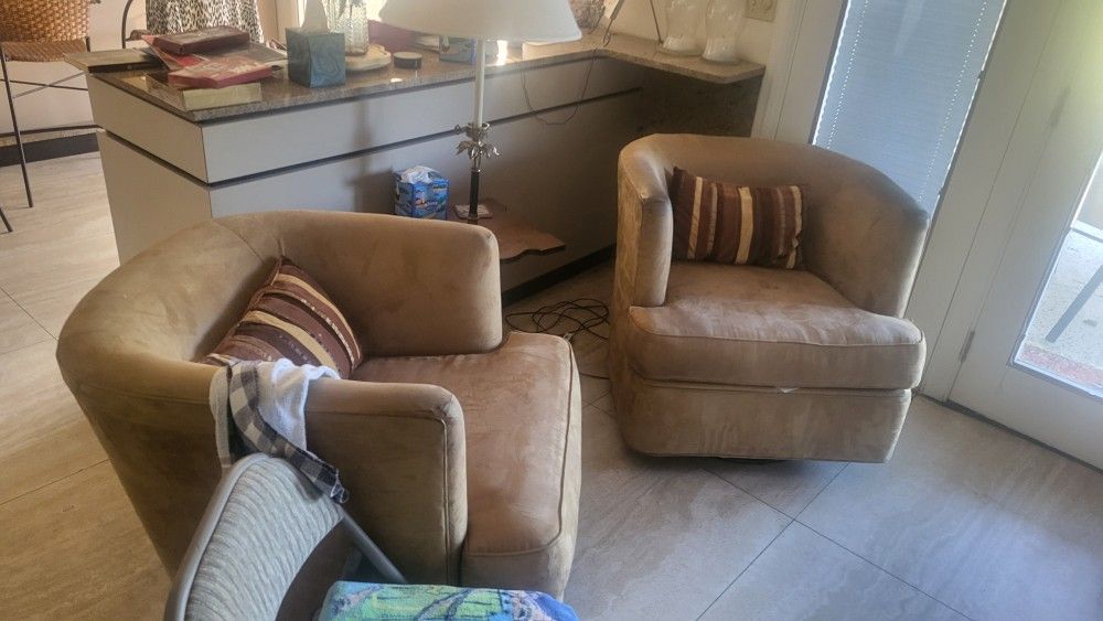 Free Sofa Set Chairs Dest File Cabinet Etc Free