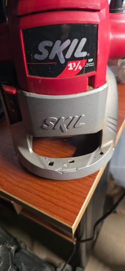 SKIL 1 3/4 HP ROUTER