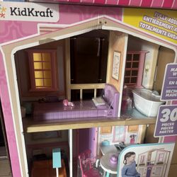 Doll House 