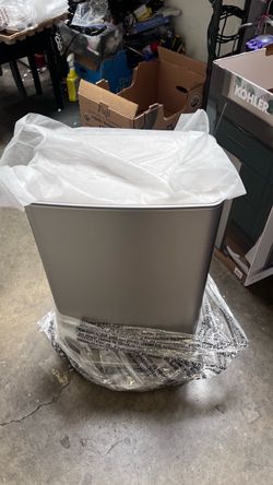 Kohler 47L Step Trash Can